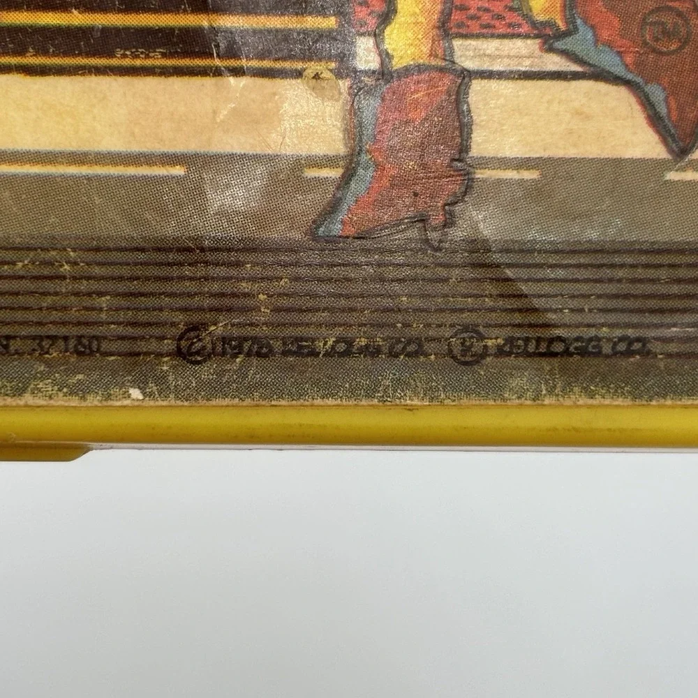 Vintage 1978 Kellogg's Yellow School Bus Pencil‎ Case With Pencils